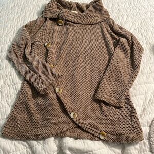 Loose turtle neck sweater